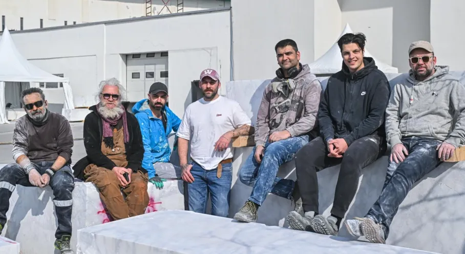 İzmir'de Mermer Sanata Dönüştü! Marble Fuarı Heykel Çalıştayı ile Şehre Yayılıyor
