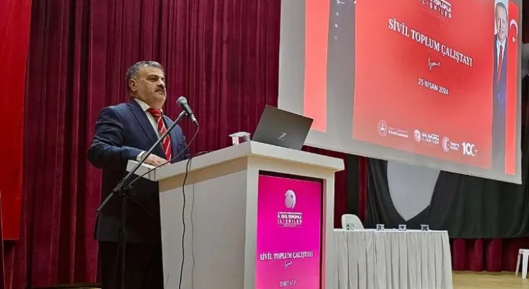 İzmir'de Sivil Toplum Kuruluşları Bilgilendirme Seminerinde Buluştu