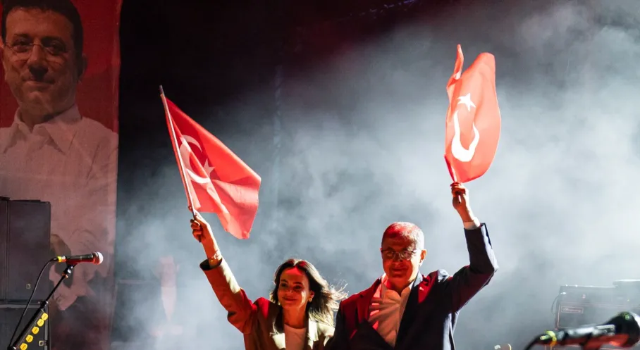 İzmir'den Gençlere Müjde! Başkan Tugay: Daha İyi Bir Ülke İçin Çalışacağız