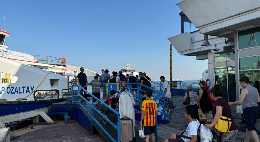 İzmir’den Urla ve Mordoğan’a Yaz Seferlerine Yoğun İlgi