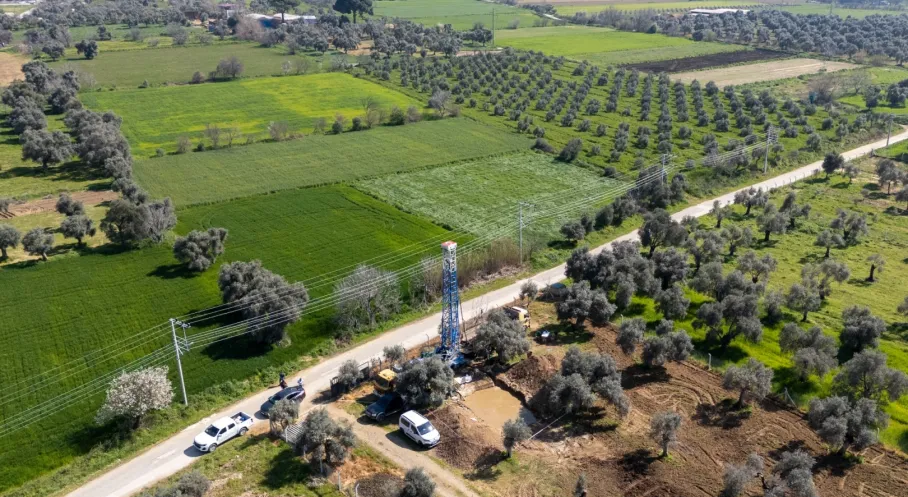 İzmir'in Su Geleceği Garanti Altında: 29 Yeni Kuyuyla Kuraklığa Meydan Okuyor!