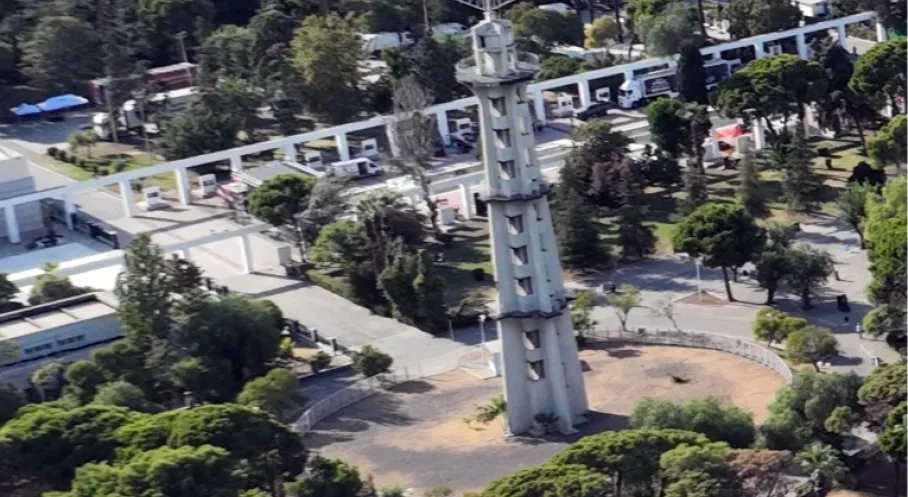 İzmir'in Simgesi Paraşüt Kulesi Yenileniyor: Büyük Restorasyon Süreci Başladı!