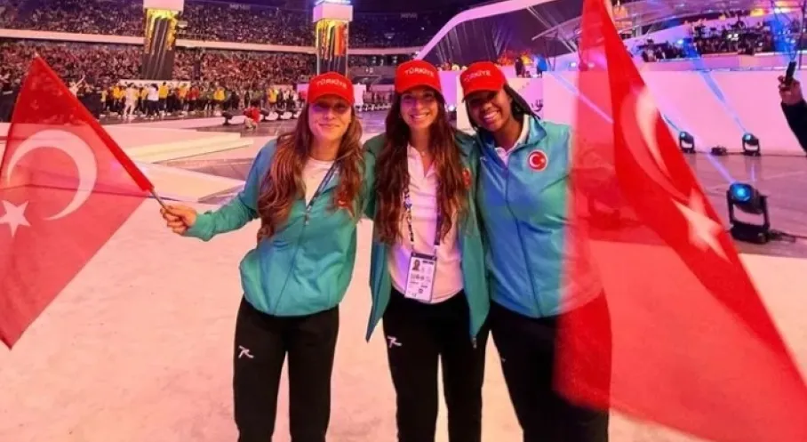 İzmir'den Millî Gurur! Sporcular Üniversite Oyunları'nda Madalya Kovalıyor