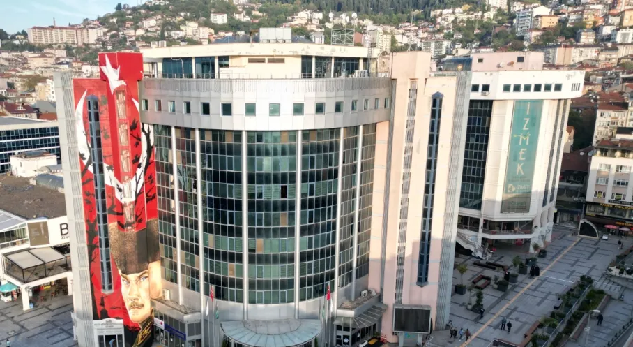 İzmit Belediyesinden Dolu Mağduru Çiftçilere Destek
