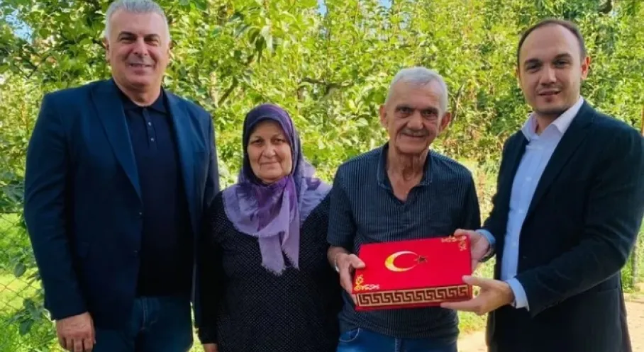 İzmit'ten Gazilere Vefa Ziyareti: Başkan Hürriyet'in Selamları ile!