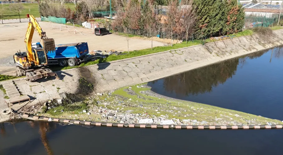 İzmit Körfezi Nefes Aldı: 12 Metreküp Atık Denize Ulaşmadan Engellendi!