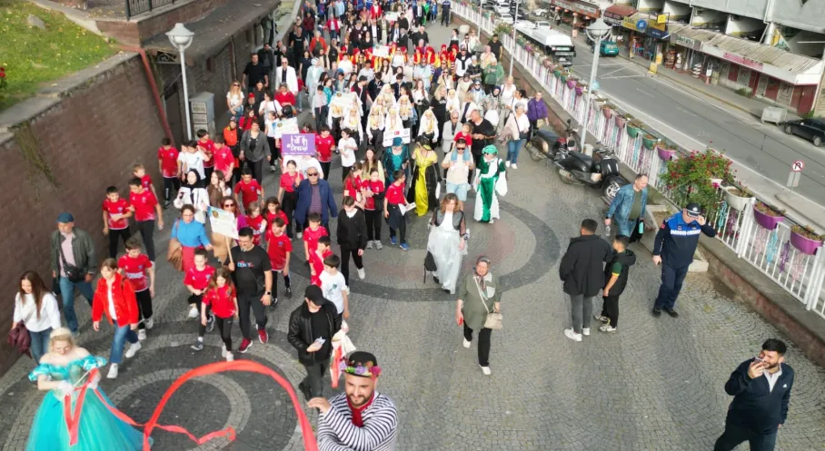 İzmit'te Festival Coşkusu! 2. Kapanca Sokak Festivali Renk Kattı