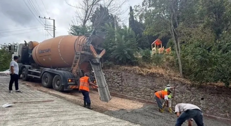 İzmit'te Müjde! Kabaran Çeşme Sokak Yenilenerek Trafiğe Açıldı
