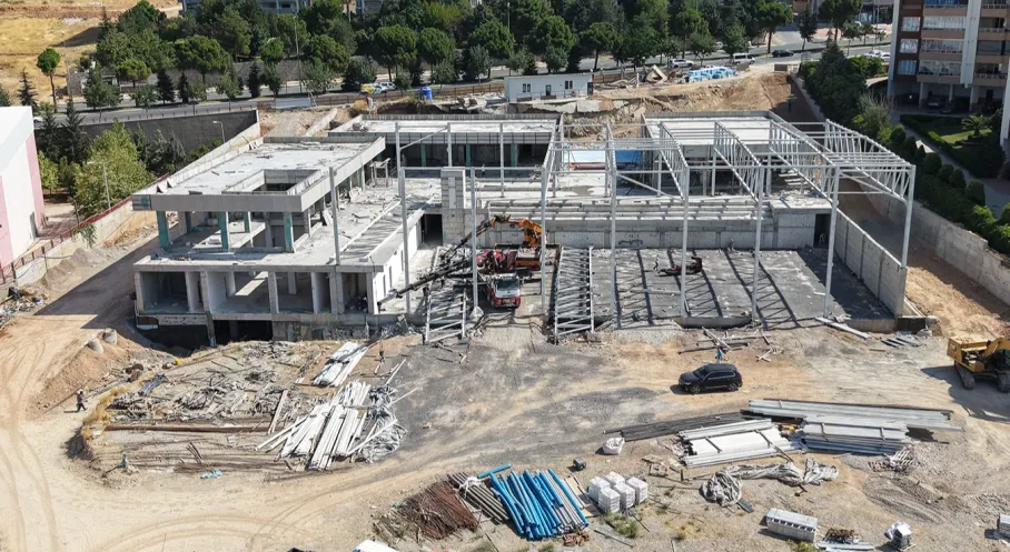 Kahramanmaraş Gençlik ve Spor Merkezi Yükseliyor