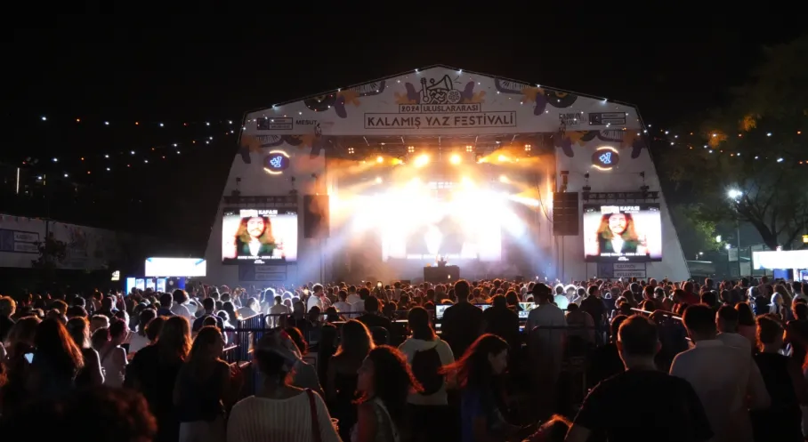 Kalamış Yaz Festivali Coşkusu Başlıyor! Türkan Şoray ile Unutulmaz Bir Açılış!