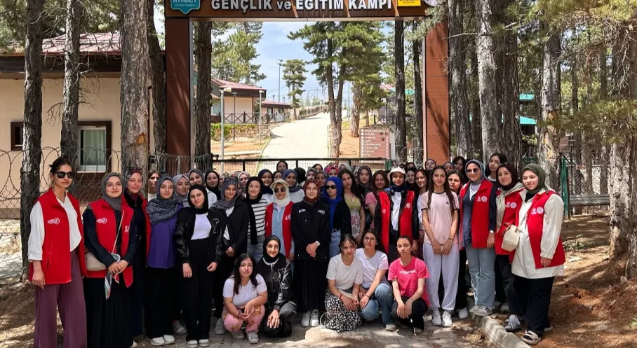 Karatay Belediyesi'nden Gençlere Yaz Tatili Sürprizi: Ücretsiz Kurslar ve Dopdolu Etkinlikler Başladı!