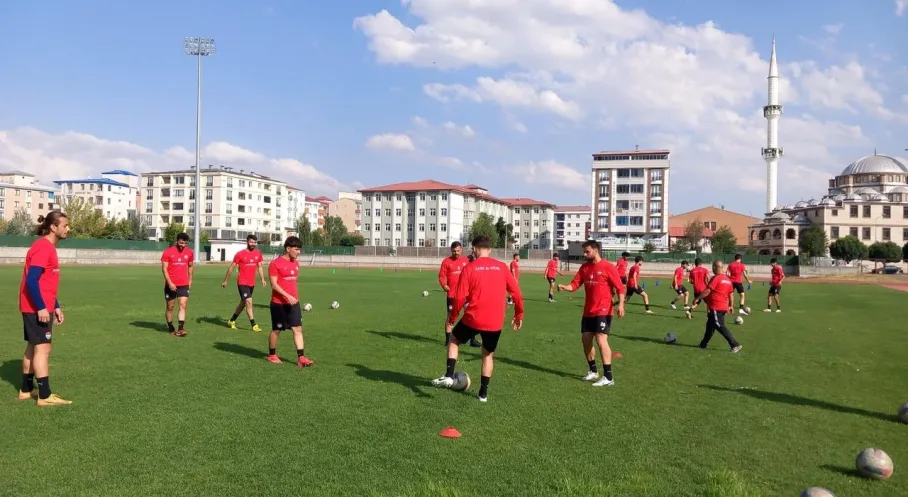 Kars 36 Spor, Emir Barlas ile Yeni Sezona Hazır! İlk Antrenman Coşkusu