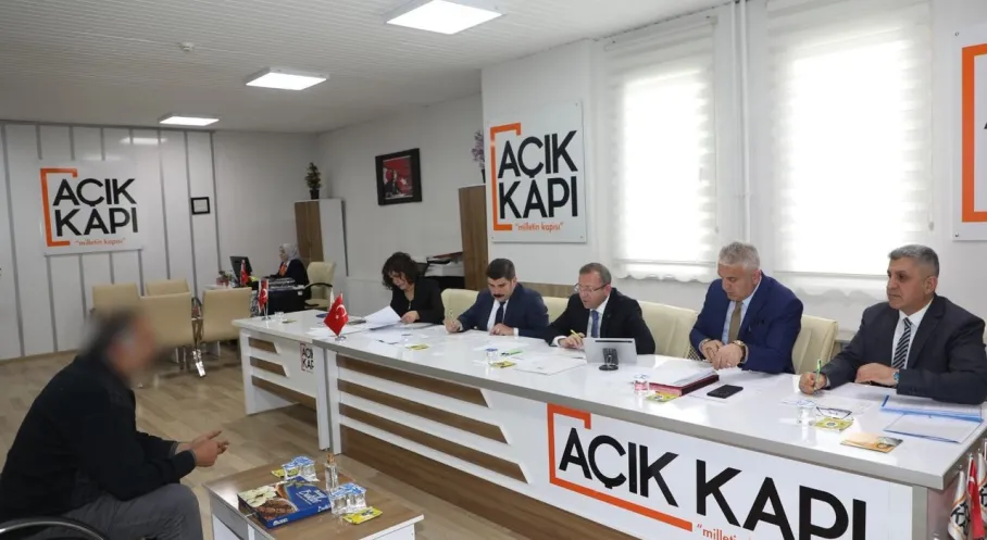 Kars Valisi Polat'tan Vatandaşlara Müjde! Halk Gününde Sorunlara Çözüm Sözü