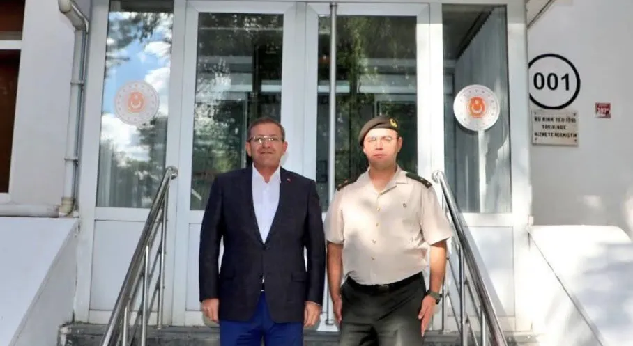 Kars Valisi Ziya Polat'tan Askerlik Şubesi'ne Sürpriz Ziyaret!
