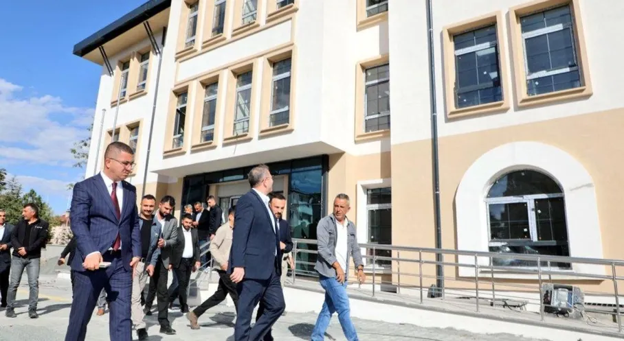 Kars Valisi Ziya Polat'tan Kağızman Emniyet Müdürlüğü'ne Ziyaret: Yeni Bina İncelemesi
