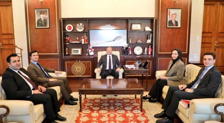 Kars Valisi Ziya Polat'tan Kritik Toplantı: Kamu Hizmetleri Masaya Yatırıldı!