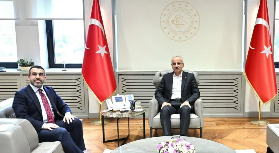 Kars'a Müjde! Vekil Çalkın Bakan Uraloğlu ile Görüştü, Ulaşım Yatırımları Masada!
