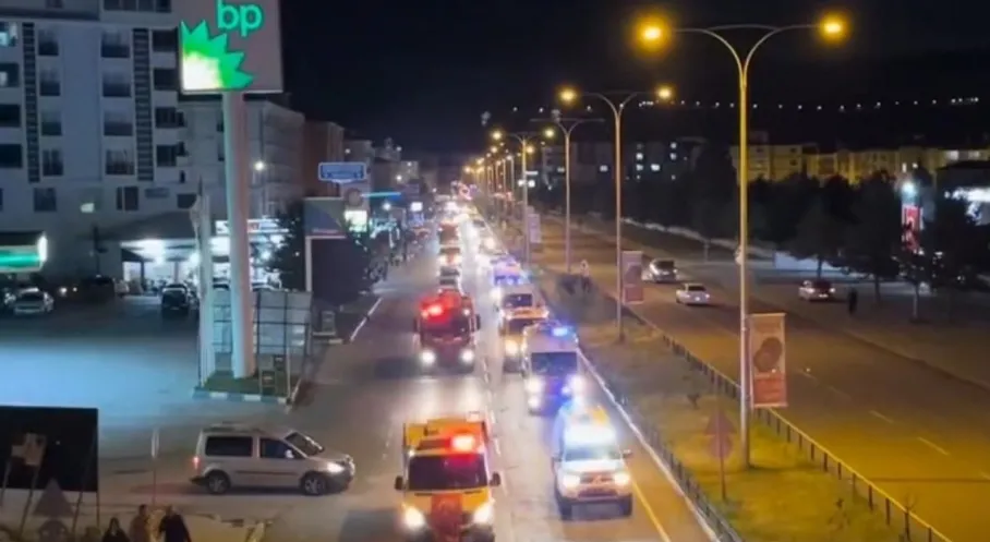 Kars'ta 15 Temmuz Coşkusu: 'Zaferin Adı Türkiye' Kortejiyle Şehir Yankılandı!