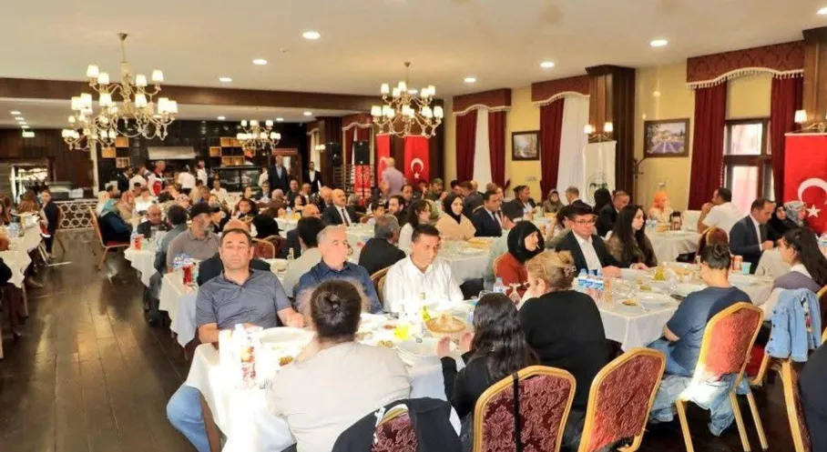 Kars'ta 15 Temmuz Şehitleri ve Gazileri Anıldı: Onurlarına Yemek Verildi!