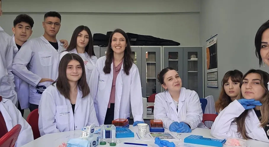 Kars'ta Biyoteknoloji Devrimi: Özel Çelik Başarı Koleji Geleceğin Bilim İnsanlarını Yetiştiriyor!