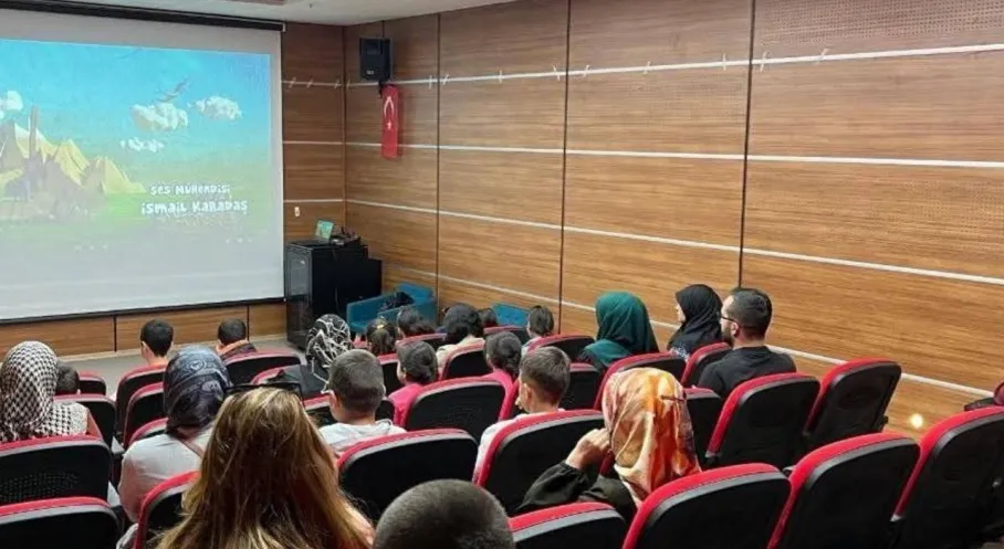 Kars'ta Çocuklara Özel Aile Temalı Film Gösterimi: Bağlar Güçleniyor!