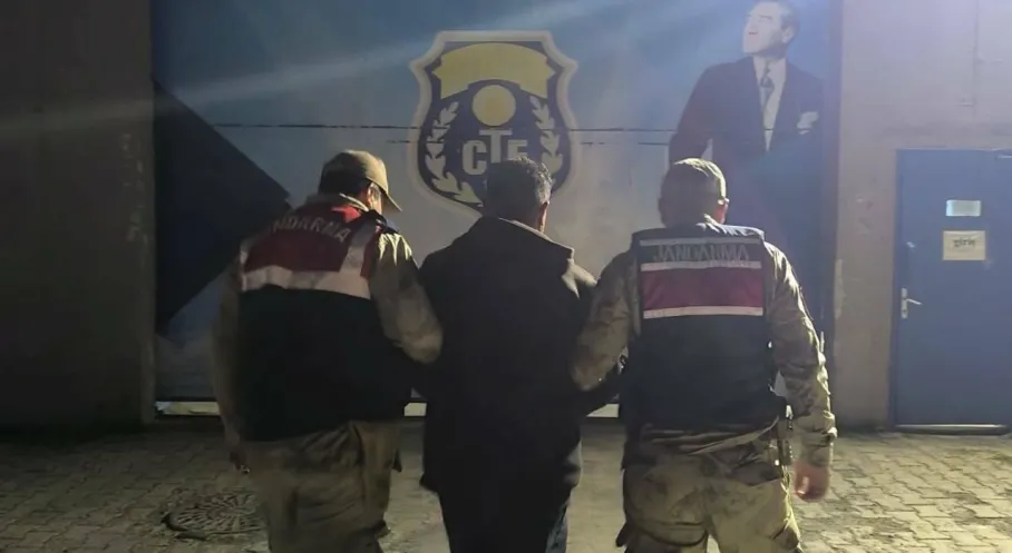 Kars'ta Dolandırıcılık Zanlısı Yakalandı! 7.5 Yıl Hapis Cezası Kesinleşti