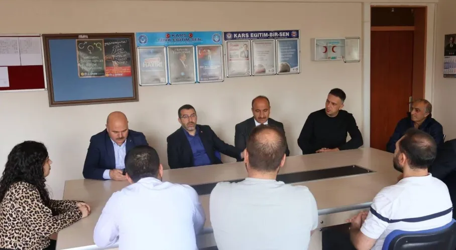 Kars'ta Eğitim Hamlesi: Milletvekili Çalkın'dan Lise Ziyareti!
