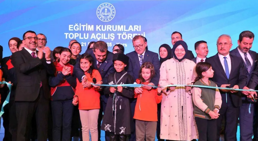 Kars'ta Eğitim Hamlesi: Yeni Okullar Öğrencilerle Buluştu!