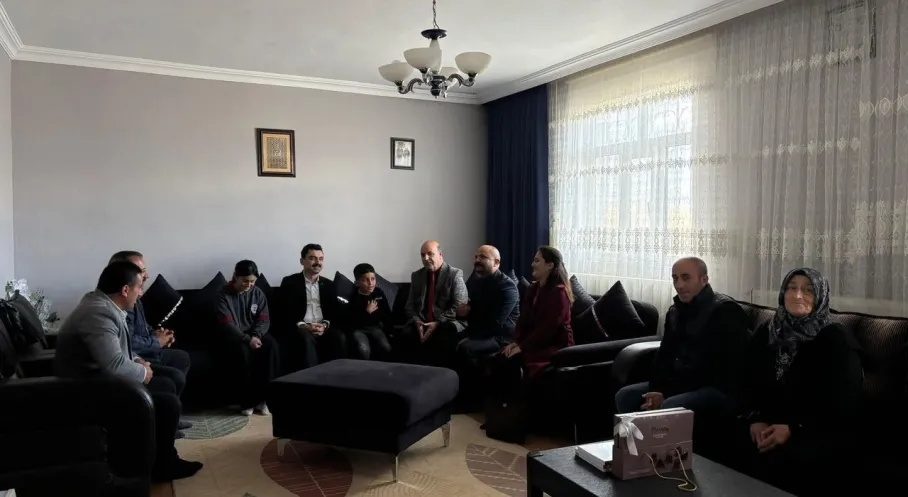 Kars'ta Eğitim Seferberliği: 'Kafkas Projesi' ile Öğrenci Evleri Yakın Markajda!