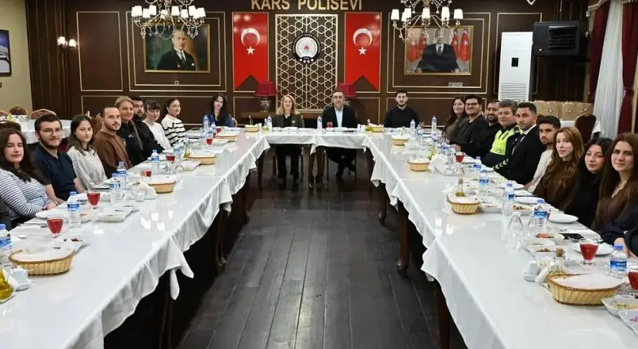Kars’ta emniyet mensuplarının çocuklarıyla buluşma