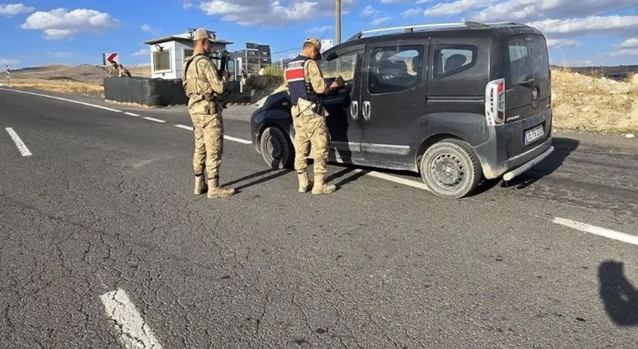 Kars'ta Göçmen Operasyonu: Çok Sayıda Kaçak Yakalandı!