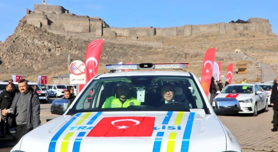 Kars'ta Güvenliğe Dev Destek: Kolluk Kuvvetleri 60 Yeni Hizmet Aracıyla Güçlendi!
