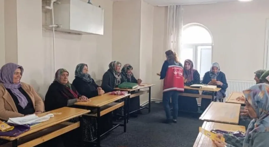 Kars'ta Kur'an Kurslarında Kadına Şiddet ve Erken Evliliklere Karşı Eğitim Seferberliği!