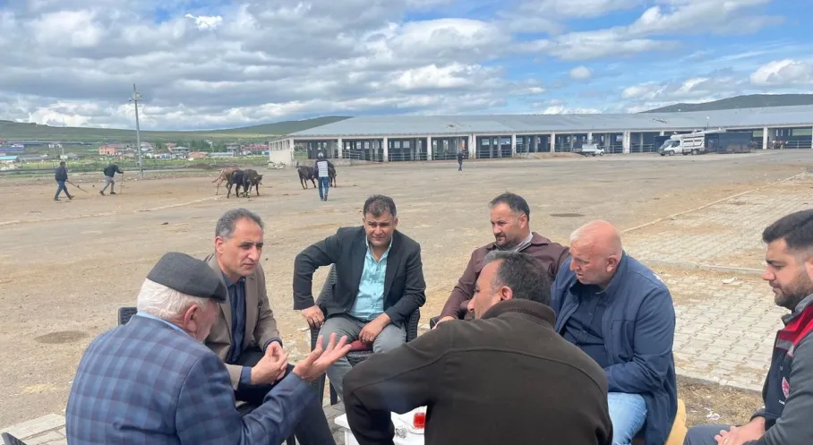 Kars'ta Kurban Bayramı Öncesi Hayvan Pazarı Denetimi: İl Müdürü Aydın'dan Açıklamalar