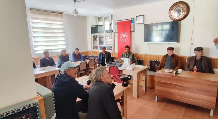 Kars'ta Şarbon Alarmı: Çiftçilere Acil Eğitim!