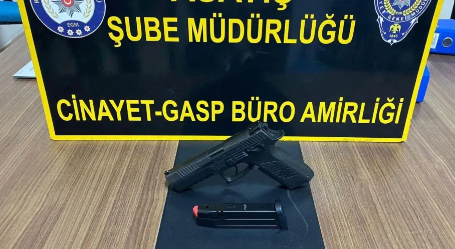Kars'ta Şok Baskın! Ruhsatsız Silahlar ve Kumar Operasyonuyla Şehir Sarsıldı!