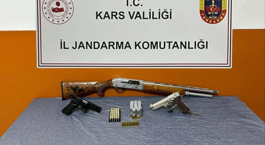 Kars'ta Şok Operasyon: Ruhsatsız Silah Ticaretine Darbe!