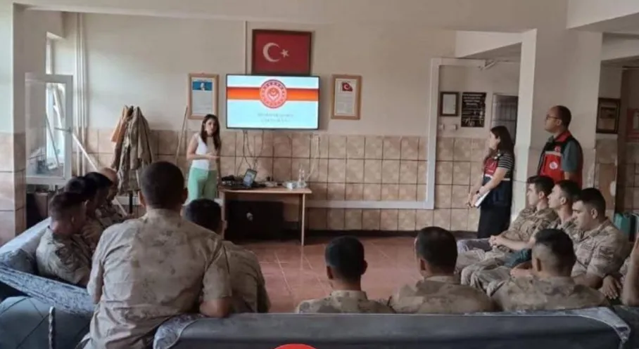 Kars'ta ŞÖNİM'den Kolluk Kuvvetlerine Şiddetle Mücadele Eğitimi!