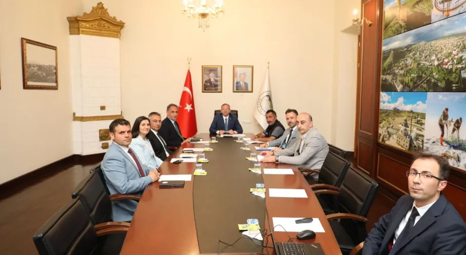 Kars'ta Tarım Arazileri Alarm Veriyor! Toprak Koruma Kurulu Acil Toplandı