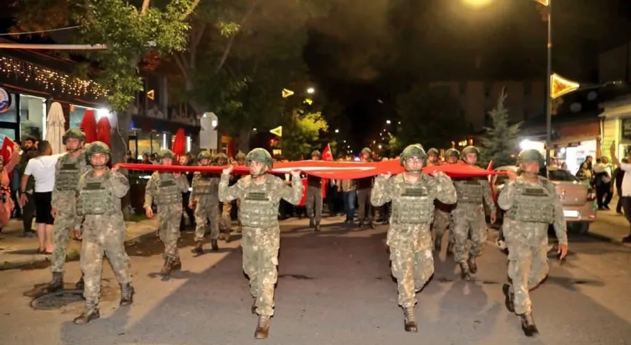 Kars'ta 'Zaferin Adı Türkiye' Yürüyüşü Coşkusu! İşte Detaylar