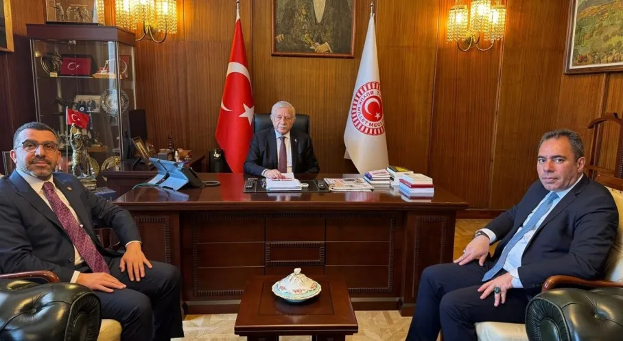 Kars'tan Ankara'ya Ziyaret: Çalkın ve Senger, TBMM Başkanvekili Adan ile Görüştü!