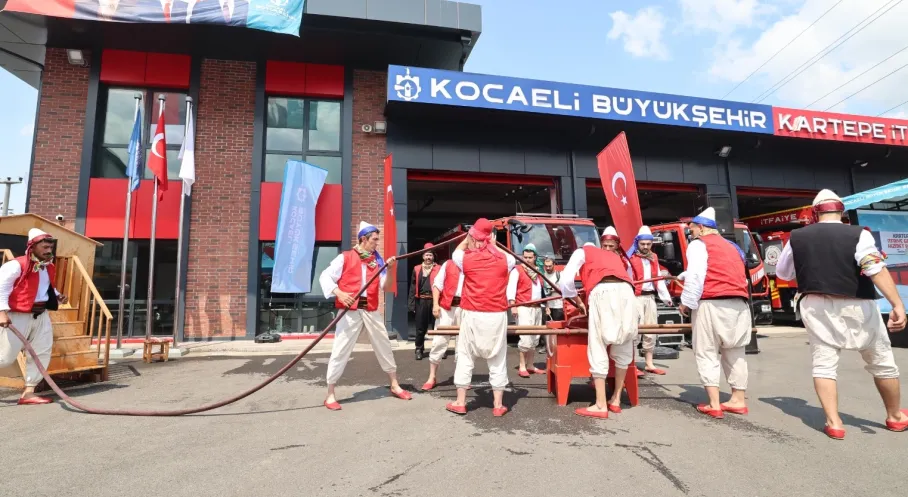 Kartepe'ye Müjde! Yeni İtfaiye Binası Hizmete Açıldı