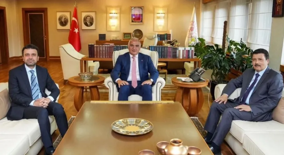 Kaş Kalkan Turizm Krizi: Bakan Ersoy'dan Kritik Hamle Bekleniyor!