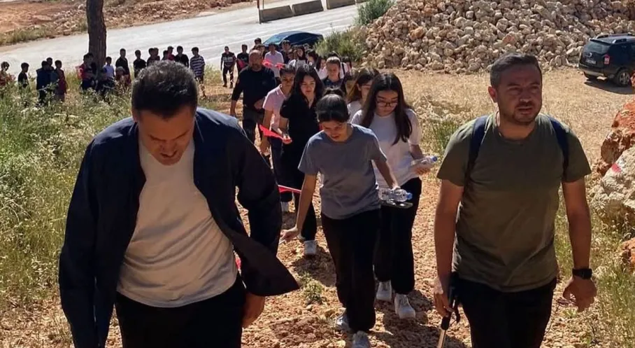 Kaş'ta Kaymakam Kumbasar Gençlerle Yürüdü: Doğa ve Dayanışma Bir Arada!