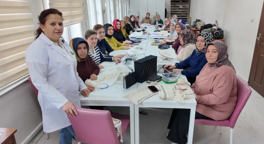 KAYMEK ile Geleneksel Nakışlar Yeniden Moda! Ücretsiz Kurslarla Hem Öğren Hem Kazan