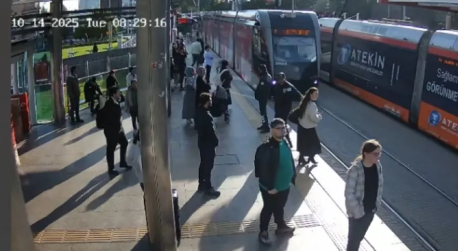 Kayseri'de Tramvay Faciası Kıl Payı Atlatıldı! Ulaşım A.Ş.'den Uyarılar