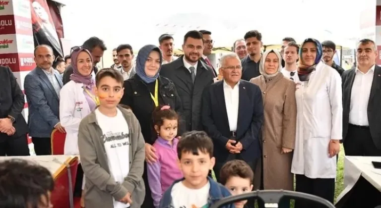 Kayseri'de Çocuk Kitap Fuarı Coşkusu! Minik Kitapseverler Akın Etti