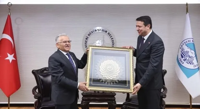Saadet Partisi Genel Başkanı Mahmut Arıkan'dan Anlamlı Ziyaret