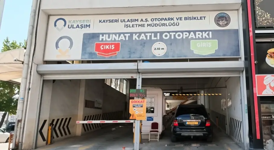 Kayseri'de Büyükşehir'den Teknoloji ve Yerli Ar-Ge Gücüyle Akıllı Otopark Sistemi