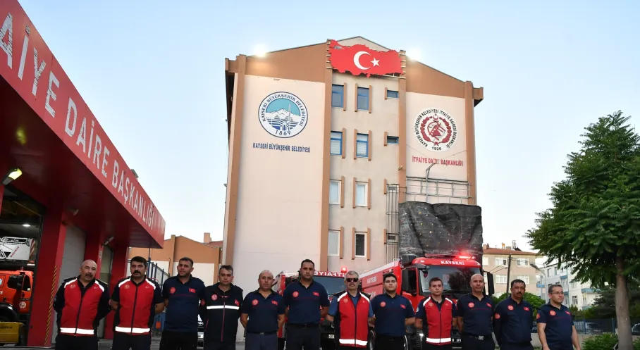 Kayseri'den Manisa'ya Yangın Desteği! Büyükşehir Ekipleri Seferber Oldu